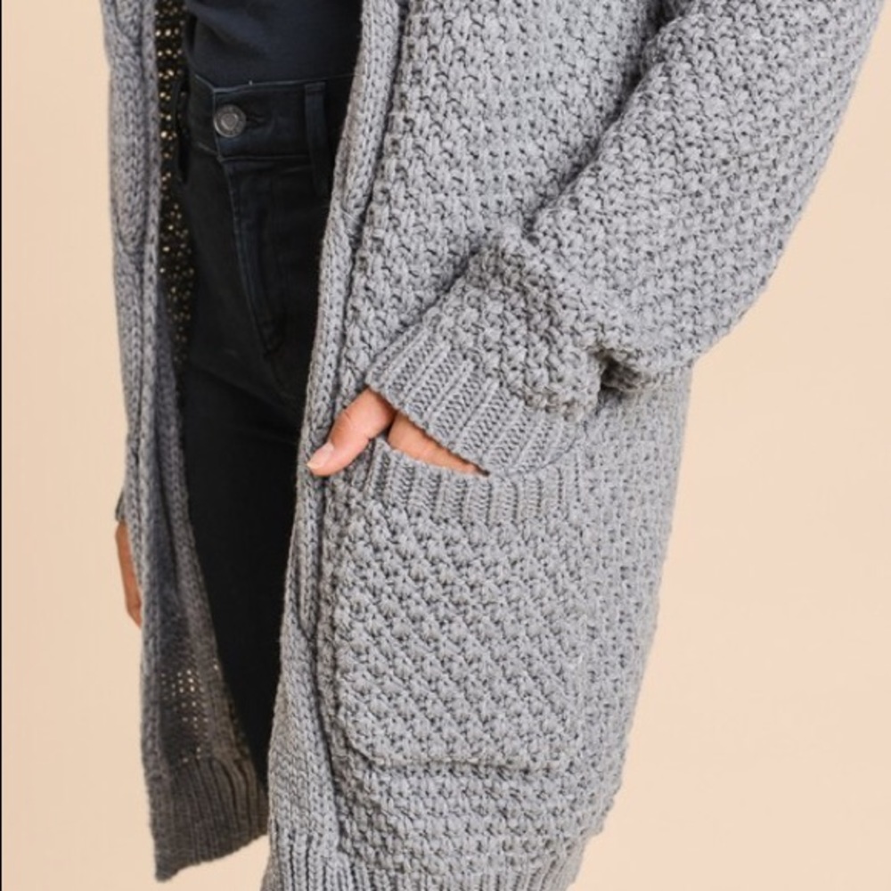 SOLD!! Cozy Cardigan - Picture 4 of 4